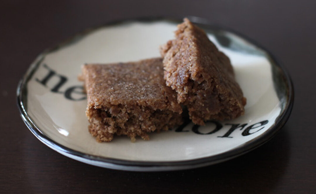 Maple Pecan Blondies